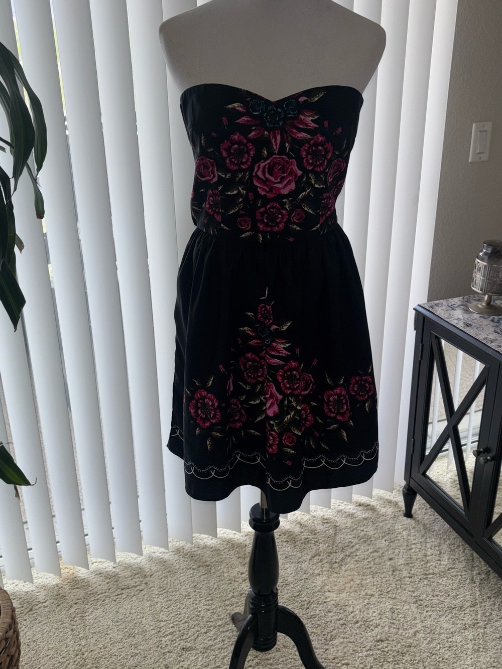Harper Strapless Black Dress with Fuchsia Rose Embroidery
